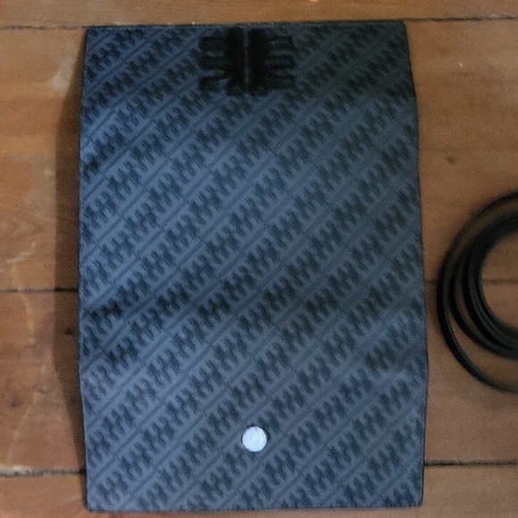 JW PEI Black Textured Handbag - Picture 4 of 10